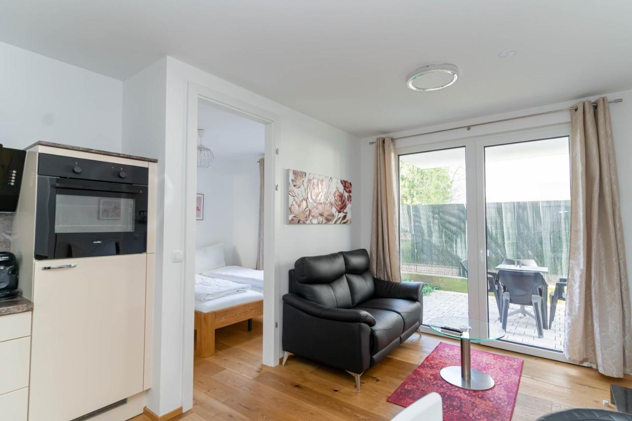 וינה Modern Apartment With Tiny Garden Near City Center מראה חיצוני תמונה